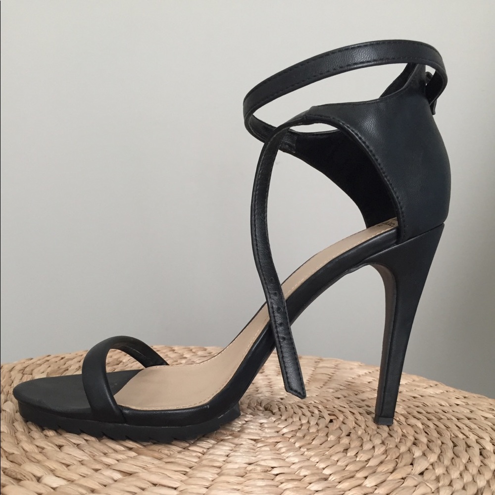 Zara ankle strap heels 🔥